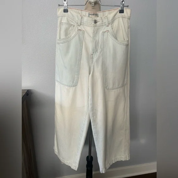 Free People Piper Mid-Rise Crop Wide-Leg Jeans. - Picture 2 of 11